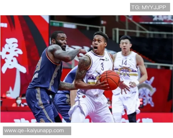 库里与安德玛决裂布朗称赞运动员掌控职业生涯的能力